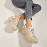 Sneakers Aura Walk: Plataforma Chunky & Efecto Holográfico