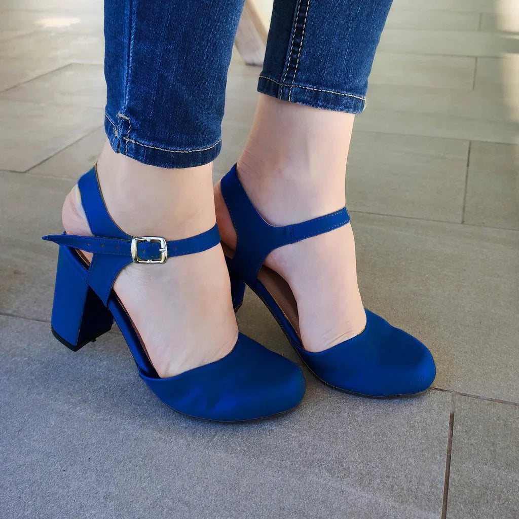 Zapatos Cerrados De Enfrente Y Descubierto Los Costados Azul / 35 Normal Medianos