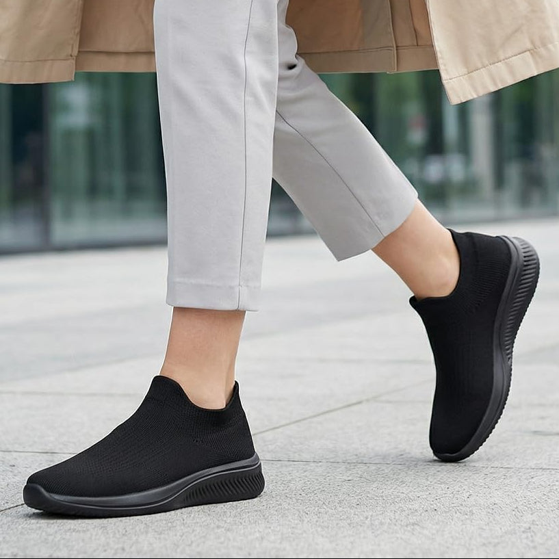 Tenis Slip-On CloudStep: Ligereza Extrema & Comodidad Sin Cordones