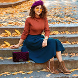 Botín Classic Suede: Tacón de Bloque & Zipper Lateral