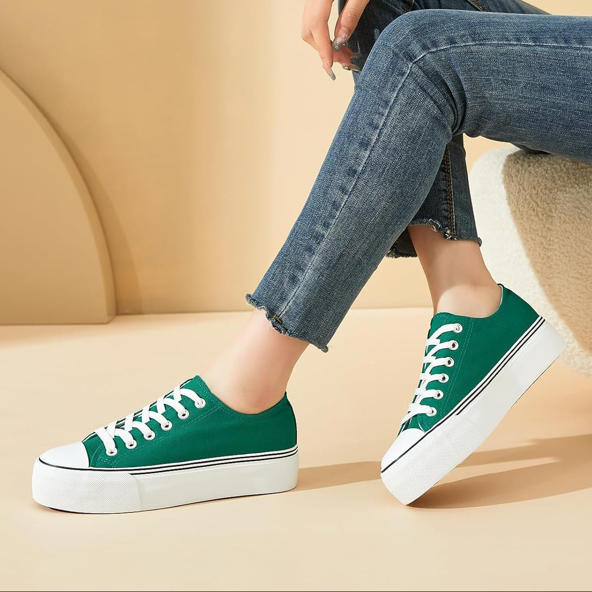 Tenis Urbanos Stella: Altura Progresiva & Estética Canvas