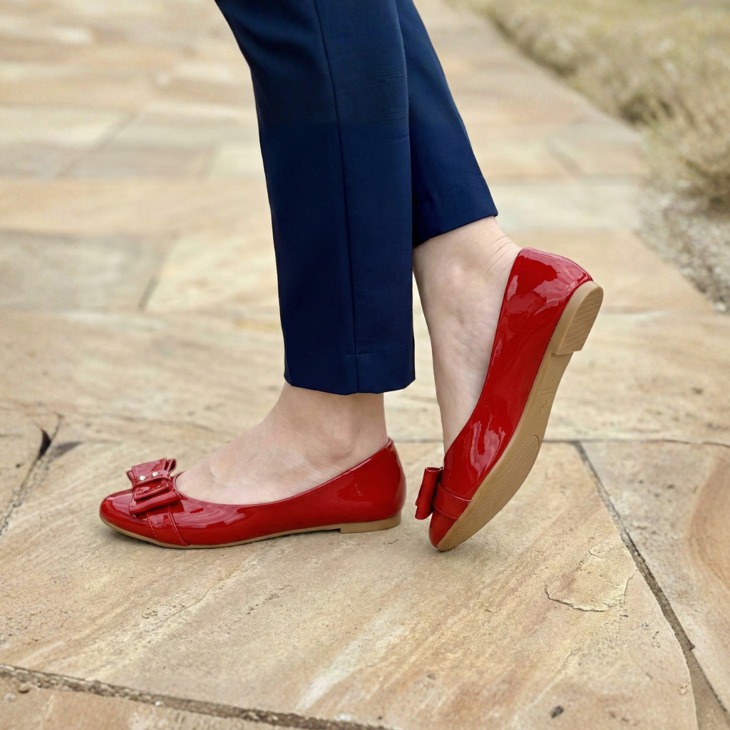 Flat Charol Bow: Comodidad 24/7 y Efecto Estilizador