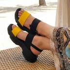 Urban Chic Sandal: Plataforma Todoterreno