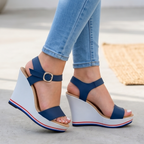 Plataforma con suela blanca, combinado con cuerina