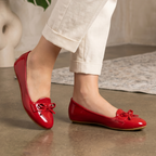 Zapatos Flats Dulce Encanto con Adorno y hechos en charol brillante