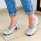 Bello calzado con taconcito, cerrado cerrado y con punta redonda, bonito diseño y exclusivo