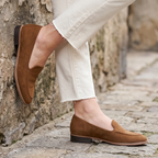 Zapatilla cerrada de gamuza, variedad de colores