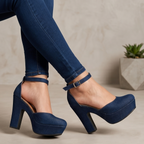Zapatos cerrados hecho con tela de jean
