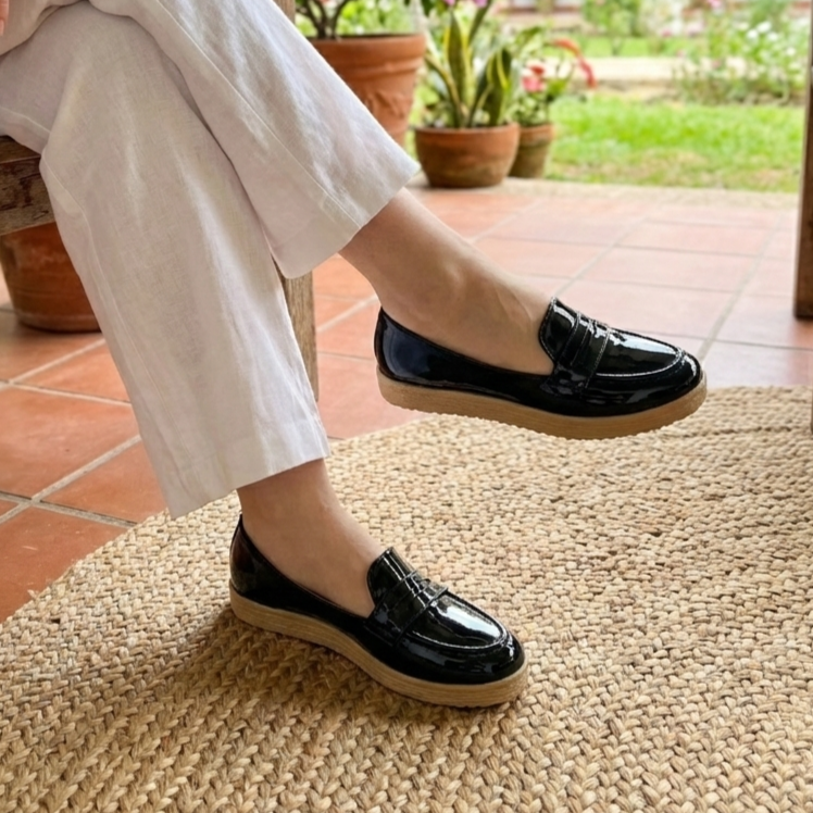 Mocasín Classic Daily: Charol Premium con Suela Confort (El Best Seller) Zapatos bajitos