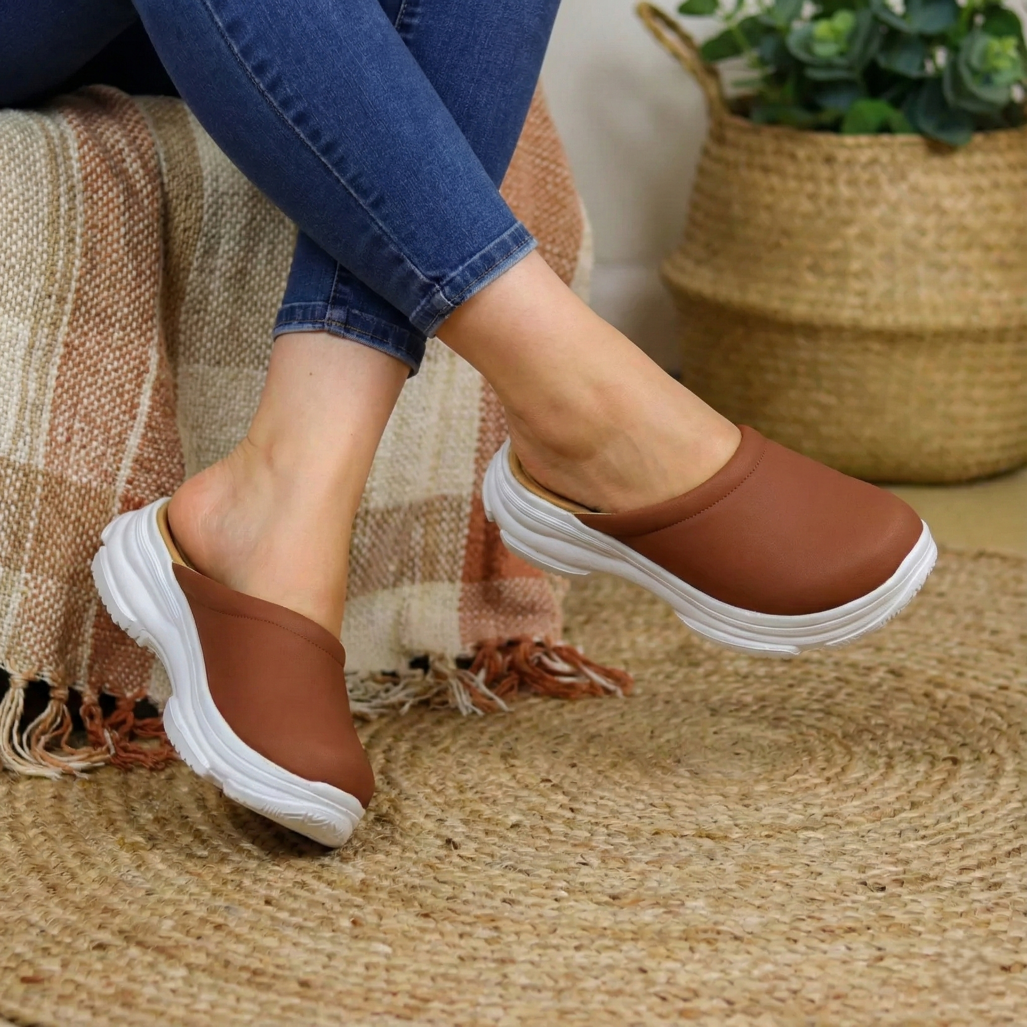 Urban Comfort Mules: Estilo Nova Street