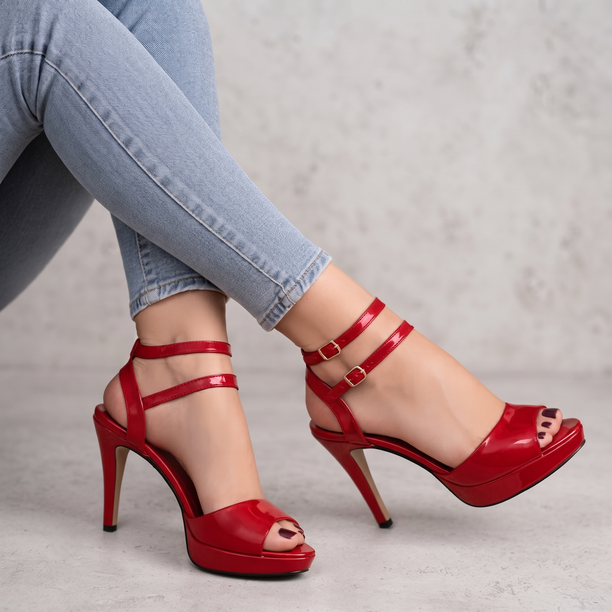 Sandalias Royale: Sofisticación en Cada Paso