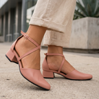Bello calzado con taconcito, cerrado de enfrente puntudo, Diseño exclusivo de Nova Shoes