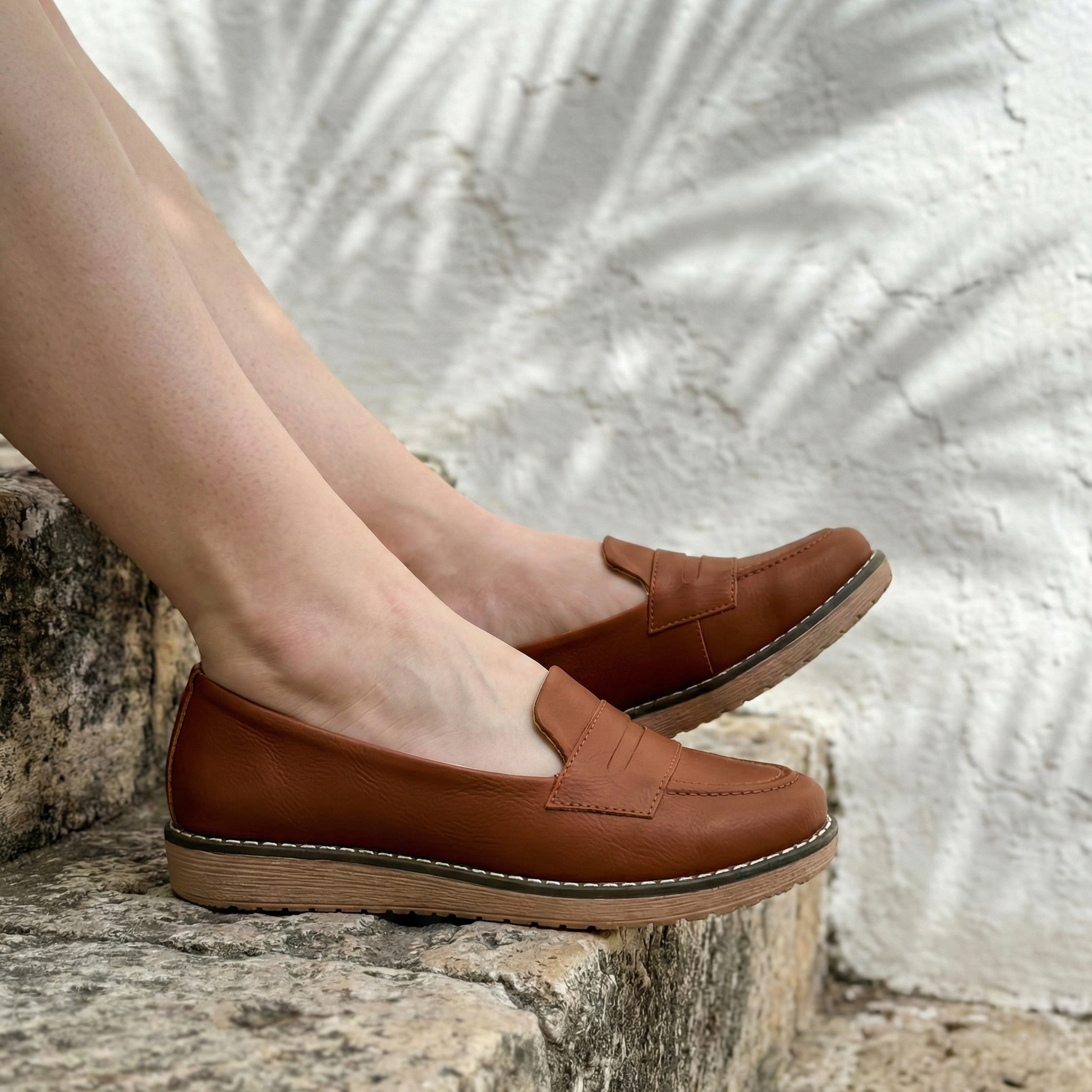 Mocasín Iconic Stitch: El Toque Trendy