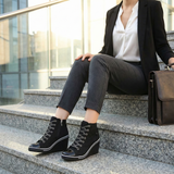 Wedge Sneaker Brooklyn: Diseño Acolchado & Tacón Oculto