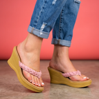 Encanto Trenzado: Sandalias que Complementan tu Estilo