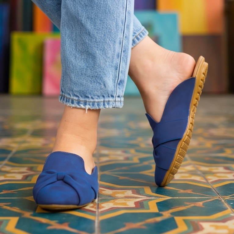 Flats destalonadas con Toque Elegante. Fabricados en gamuza