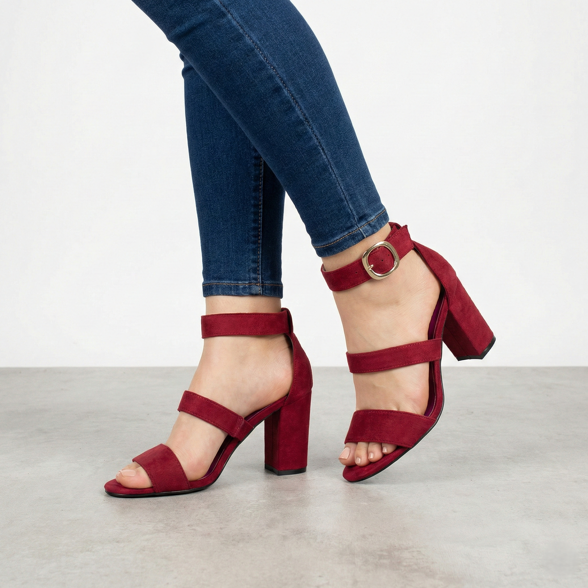 Sandalia Wild Block con 3 fajas: Tu Lado Más Atrevido