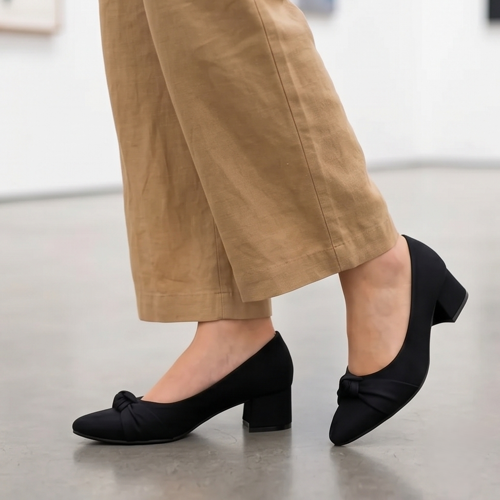 Zapatos con Tacón Bajo y Detalle de Nudo Delicado