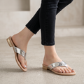 Sandalias Metálicas 'Lumina': Elegancia y Confort en Cada Paso