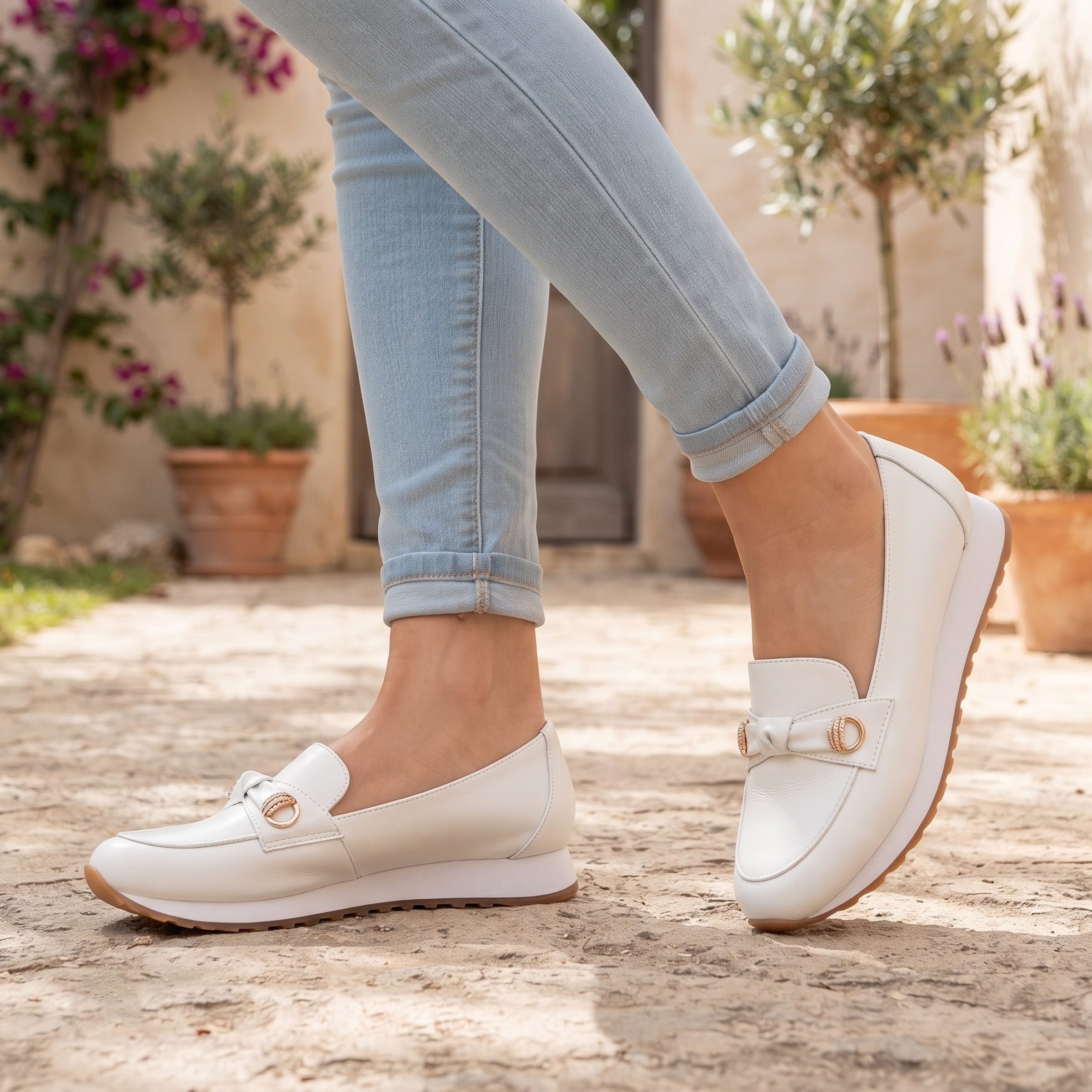Mocasines Urbanos Comfy-Chic con Detalle Metálico