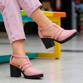 Sandalias con Correas y Tacón Robusto: Ideal para el Día a Día