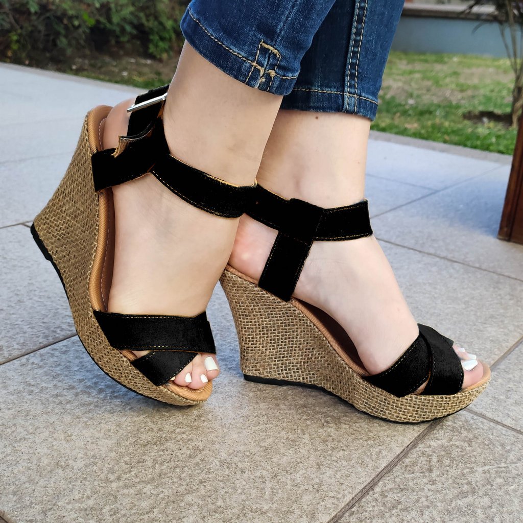 Plataforma De Gamuza Con Fajas Cruzadas Negro / 35 Normal Zapatos Altos