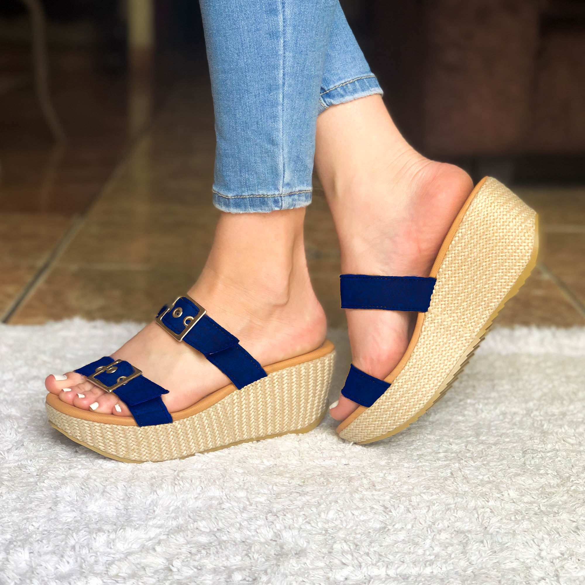 Sandalia Plataforma Mediana Ajustable De Gamuza. Suela Forrada Bramante Azul / 34 Normal Zapatos