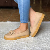 Zapato Cerrado Con Un Chongo Enfrente Suela Beige Beige / 35 Normal Zapatos Bajitos
