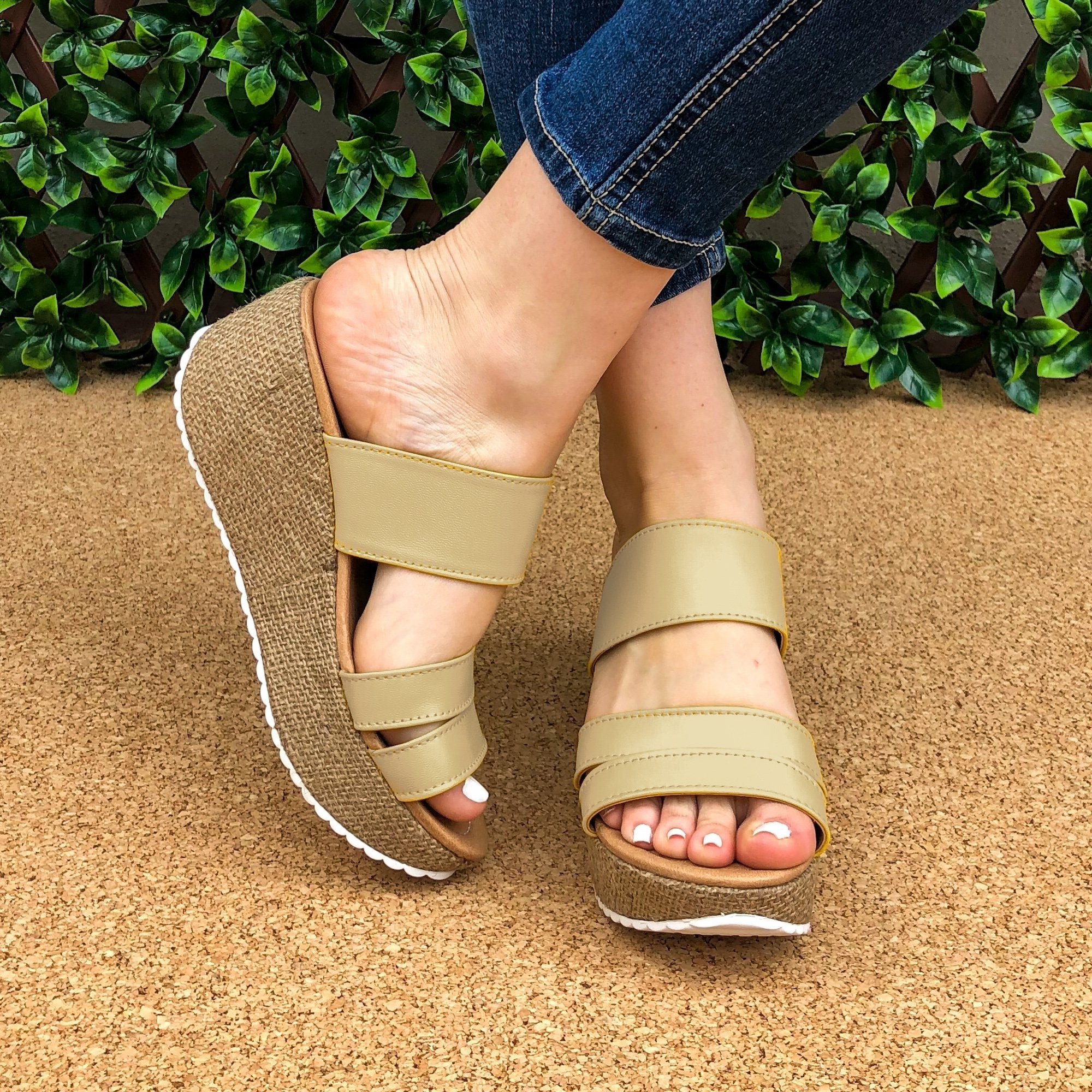 Sandalia Solo De Meter Plataforma Mediana Hecha Con 3 Fajas Beige / 34 Normal Zapatos Altos