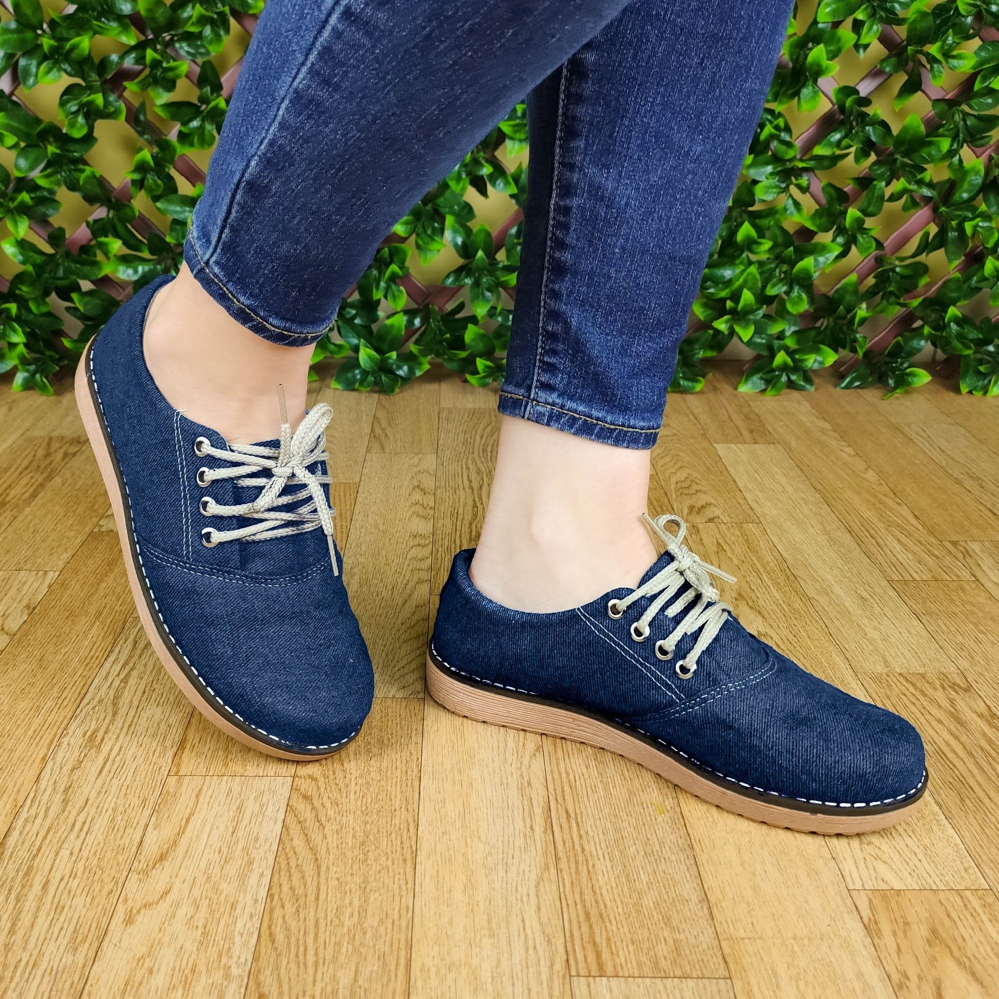 Zapato Bajito De Cordones Hecho Tela Jean. Fáciles Combinar Con Cualquier Ropa Zapatos Bajitos