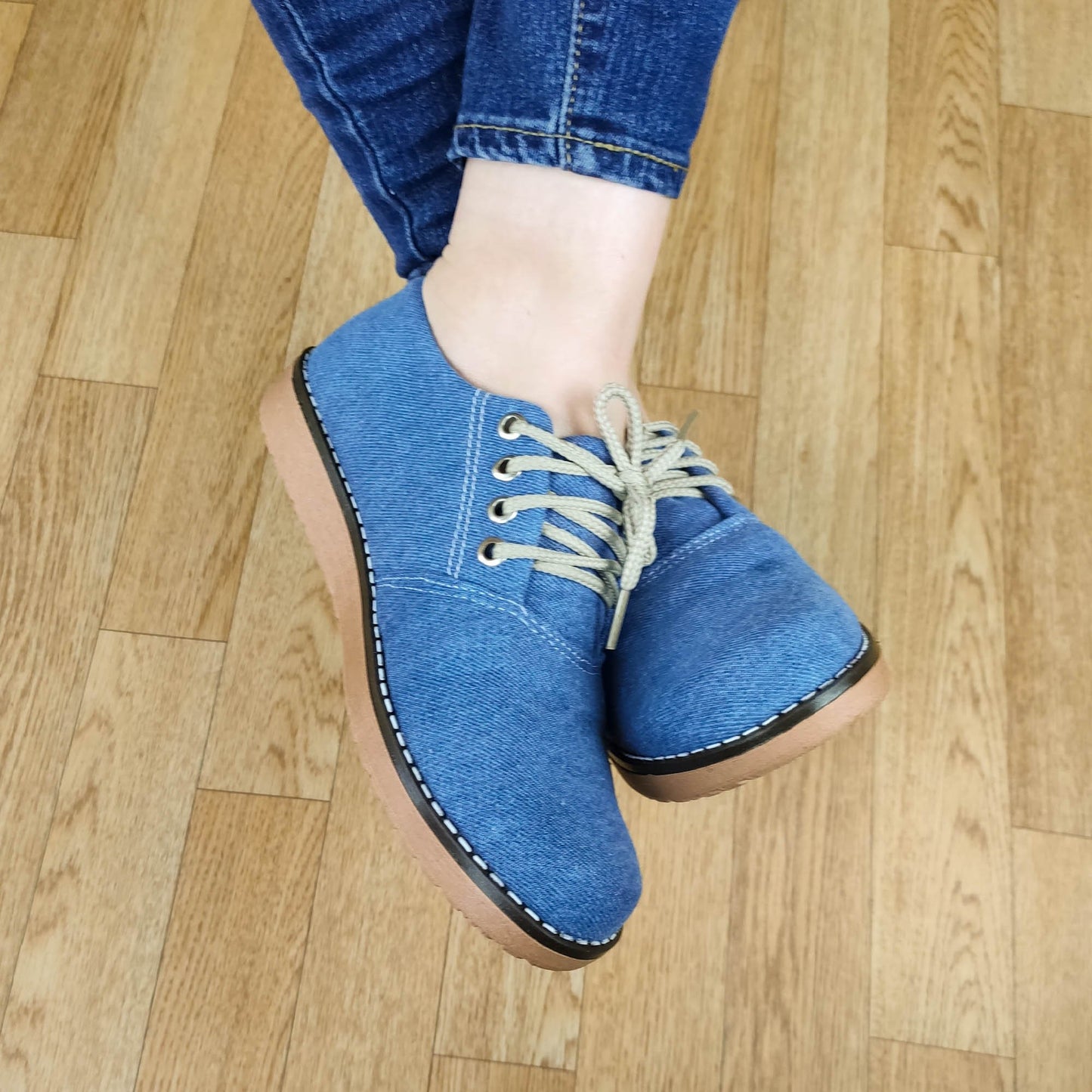 Zapato Bajito De Cordones Hecho Tela Jean. Fáciles Combinar Con Cualquier Ropa Zapatos Bajitos