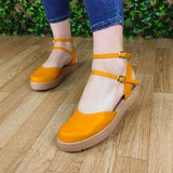 Calzado Cerrado De Enfrente Con Fajas Delgadas Atras. Suela Beige Comoda Y Suave Anaranjado / 35