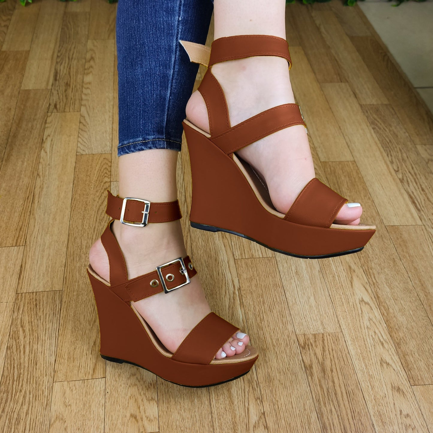 Plataforma Super Coqueta Con 3 Fajas Sexys Cafe / 35 Normal Zapatos Altos