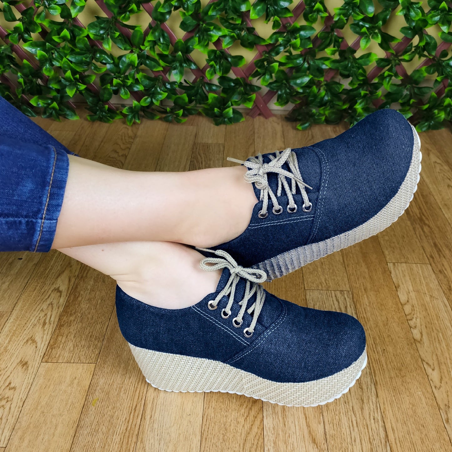 Calzado Mediano De Cordones Hecho Tela Jean. Fáciles Combinar Con Cualquier Ropa Zapatos Medianos