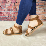 Bella Sandalia Bajita Con 3 Fajas Dos De Ellas Ajustables. Hechas Gamuza Cafe / 35 Normal Zapatos