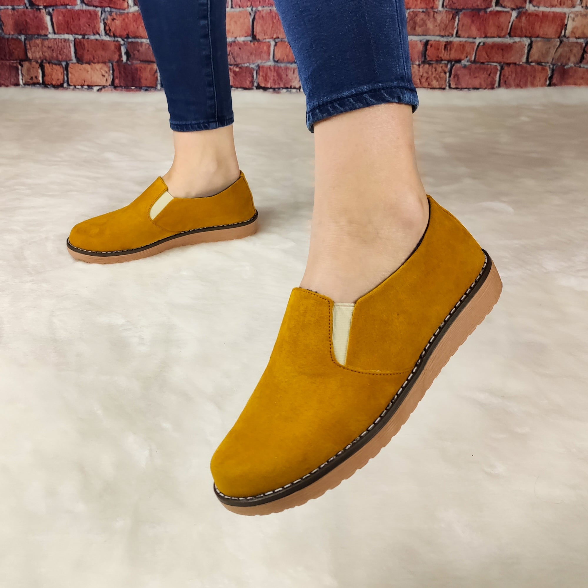 Zapato Bajito Con Elastico Hecho De Gamuza. Cómodos Para Uso Diario Amarillo / 35 Normal Zapatos