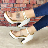 Complejo Zapato De Tacón Pequeño. Hecho Cuerina Y Fajas Transparentes Blanco / 35 Normal Zapatos