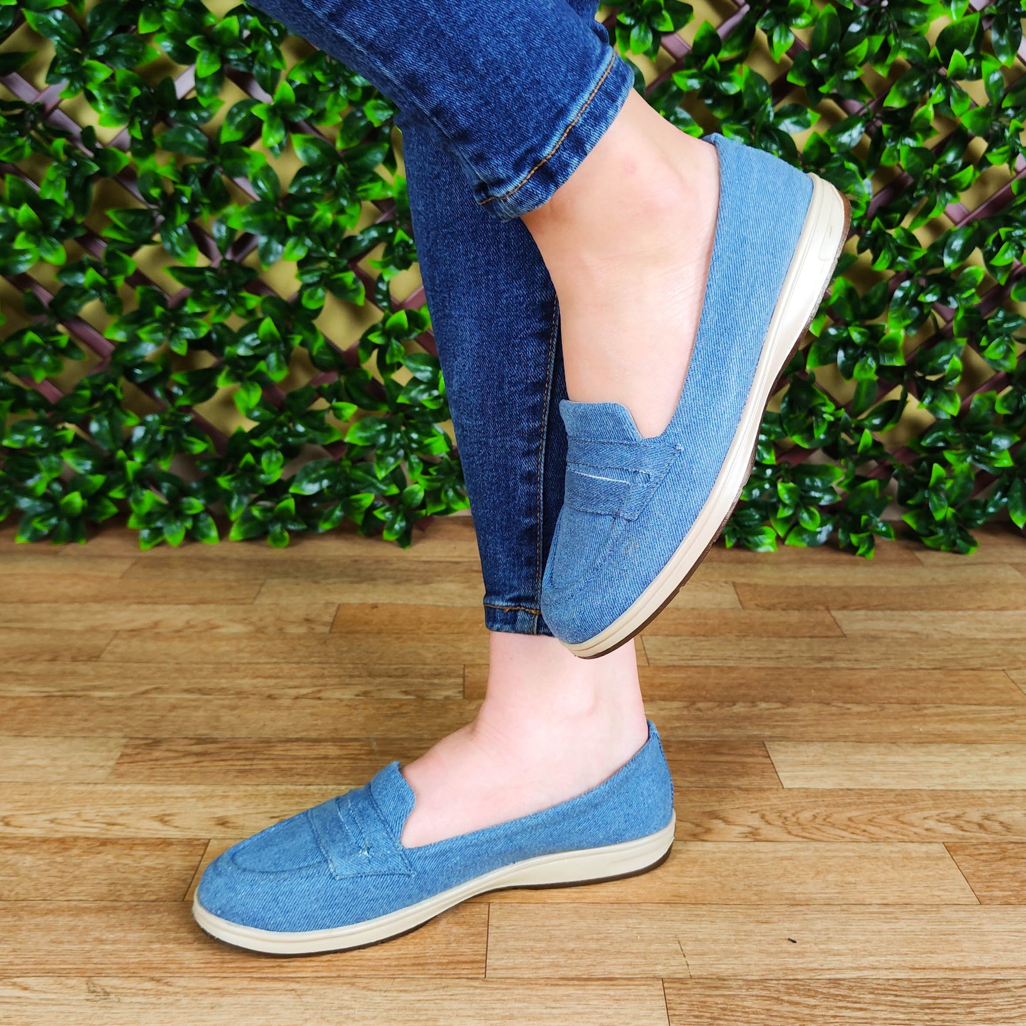 Mocasin Hecho Con Tela De Jean Dos Tonalidades Jean Claro / 35 Normal Zapatos Bajitos