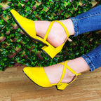 Bello Calzado Con Taconcito Cerrado De Enfrente Puntudo Bonito Diseño Y Exclusivo Amarillo / 35
