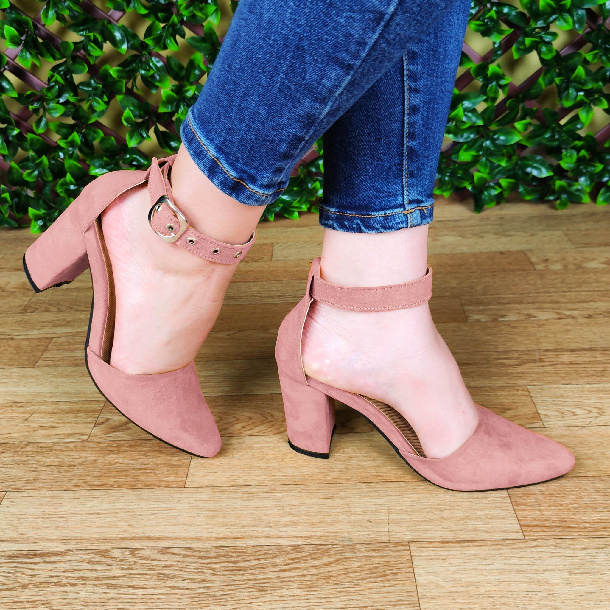 Calzado De Gamuza. Sandalias Femeninas Puntudas Cerradas Enfrente Rosado / 35 Normal Zapatos