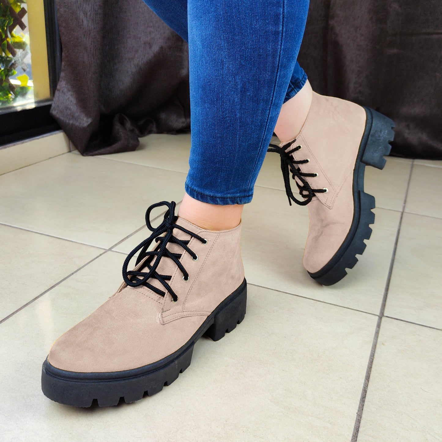 Imponente Y Hermoso Calzado Estilo Botin Varios Colores Beige / 35 Normal Zapatos Medianos