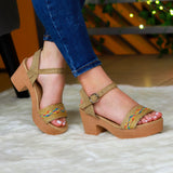 Tacones Hechos De Tela Yute Y Colorida Zapatos Medianos