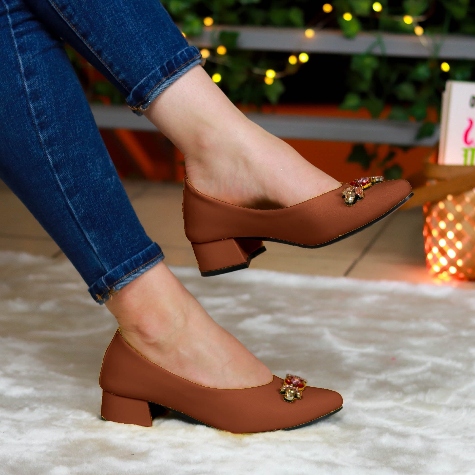Zapatillas De Tacón Delicadas Cafe / 35 Normal Zapatos Bajitos