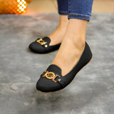 Zapatos Cerrados Con Toque Brillante: Elegancia Clásica En Cada Paso Negro / 35 Normal