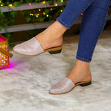 Brillo Rosado Sutil: Zapatos Cerrados Con Un Toque De Glamour 35 / Normal Bajitos