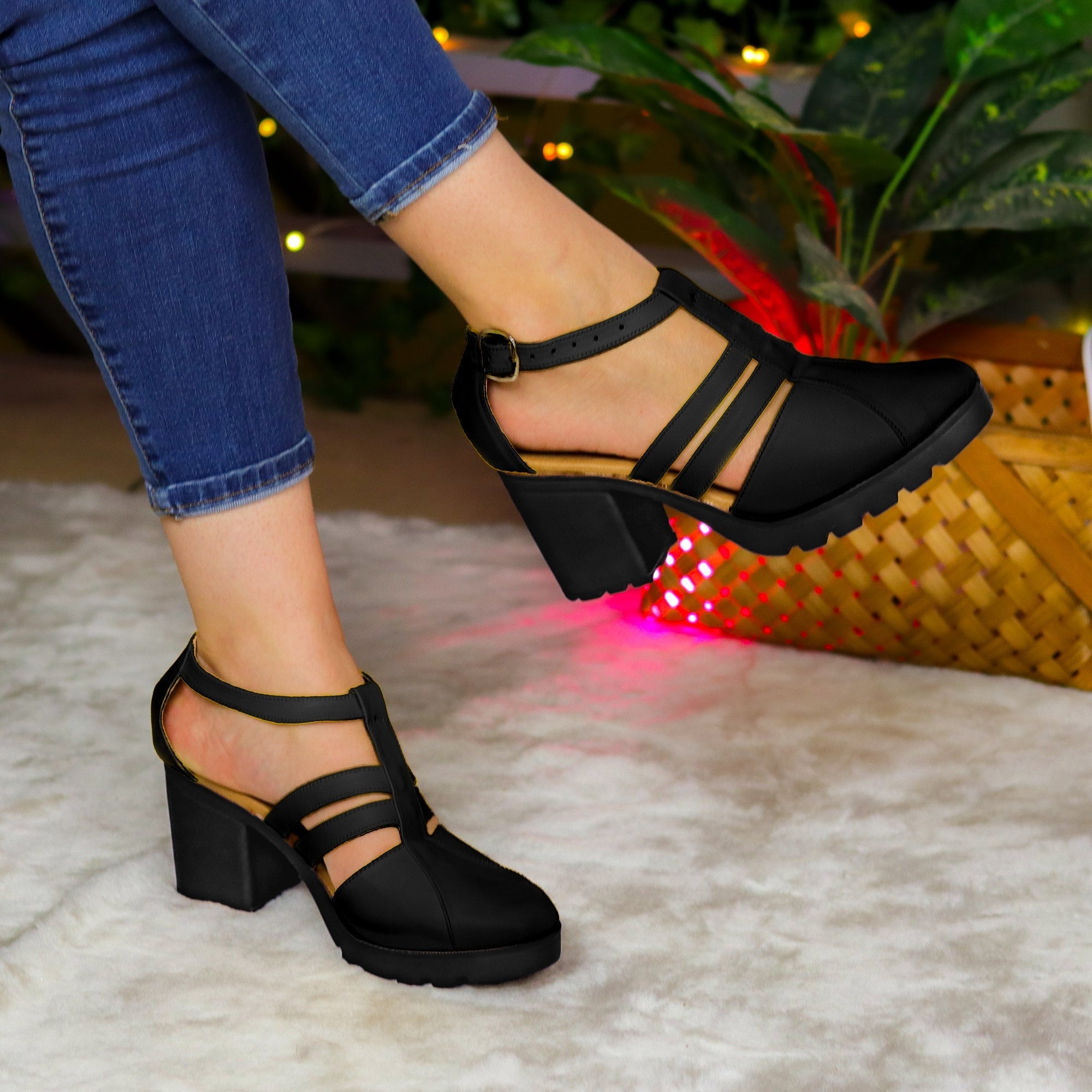 Sandalias con Correas y Tacón Robusto: Ideal para el Día a Día