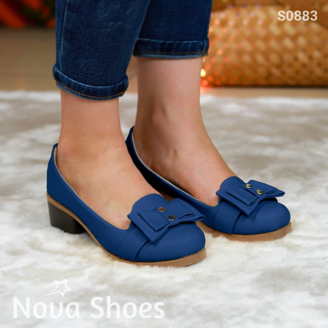 Calzado De Cuerina Tacón Pequeño Y Discreto Azul / 35 Normal Zapatos Medianos