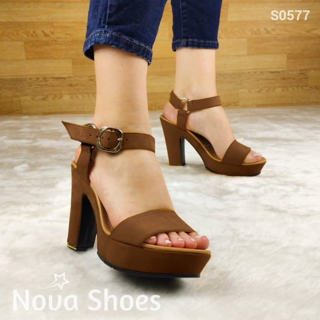 Calzado Hecho De Gamuza Estilo Tacon Cuadrado Cafe / 35 Normal Zapatos Altos