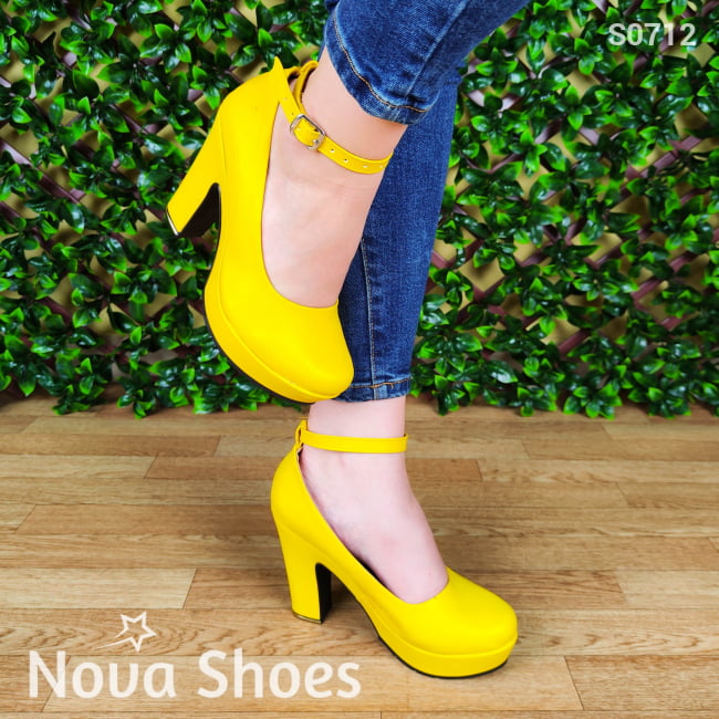 Calzado Para Dama De Cuerina Estilo Tacon Cuadrado. Estilo Casual Cerrado Amarillo / 35 Normal