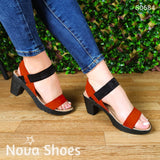 Comoda Sandalia Femenina. De Tacón Cuadrado No Tan Alta Hecha De Gamuza Rojo / 35 Normal Zapatos